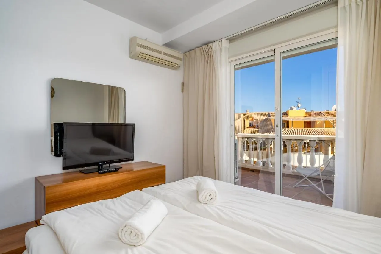 Don Juan Apartment With Pool In Carvajal By Costarentals - Ref 98 Fuengirola