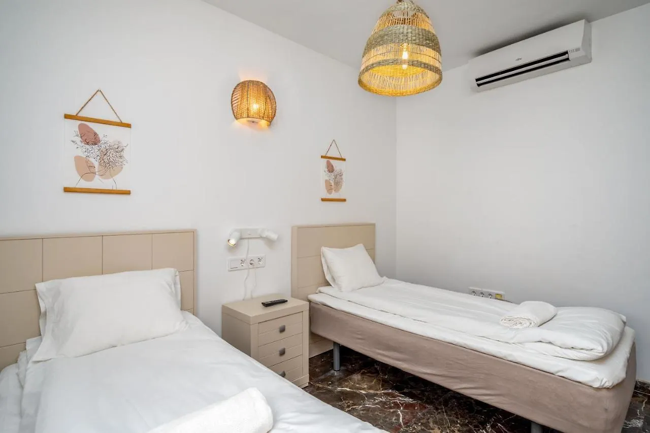Don Juan Apartment With Pool In Carvajal By Costarentals - Ref 98 Fuengirola 0*,  Spain
